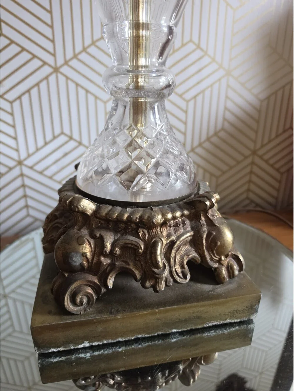 Vintage Hollywood Regency Brass And Cut Crystal And Glass Tall Table Lamp